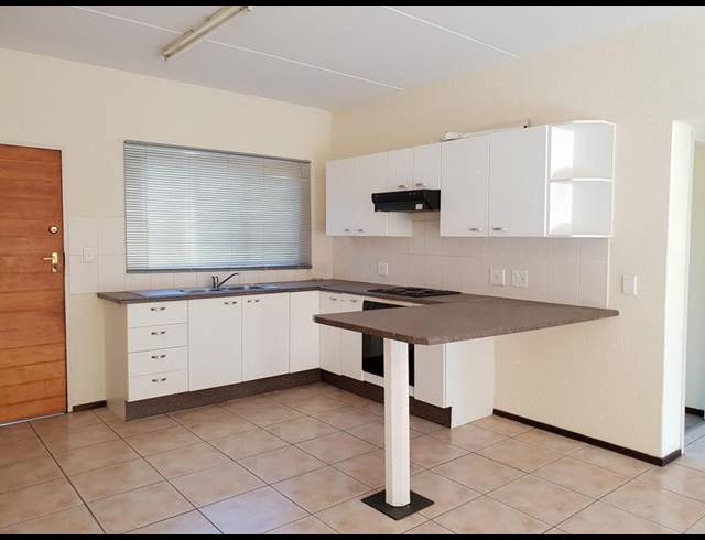 2 BEDROOM PROPERTY TO RENT IN WELTEVREDEN PARK